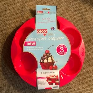 NWT microwave cupcake pan
